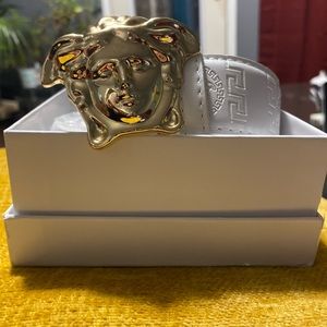 Mens Golden Medusa Head Calf skin belt